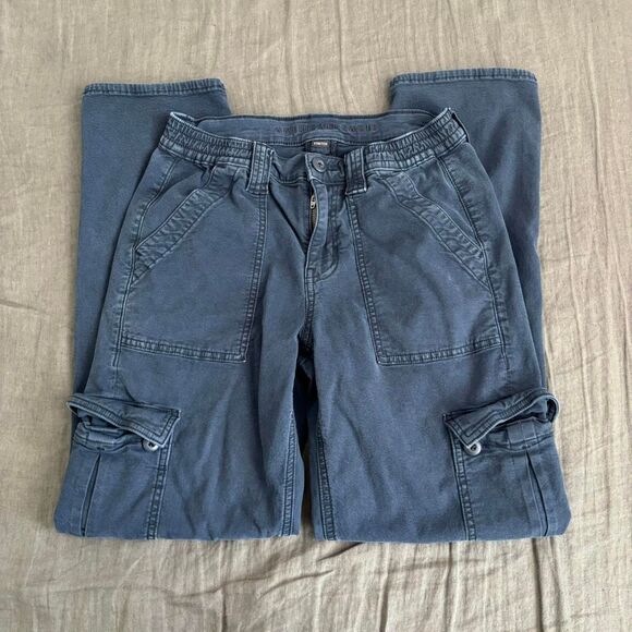 American Eagle Navy Cargo Pants Size 4 - Picture 1 of 6